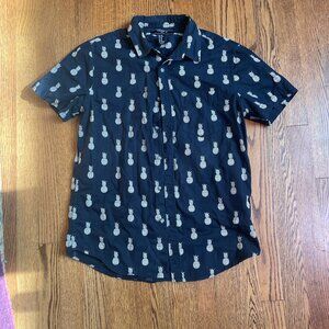 Men's XS Pineapple Button Down Shirt